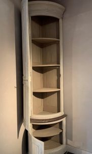 SOLD 18th century painted corner cupboard - Image 5