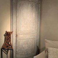 pair of large corner cupboards - Image 8