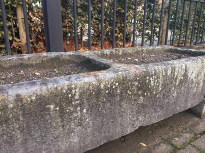 Double bassin trough, sandstone, 18th century - Image 2