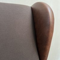 Early 18th Century Leather and Linnen French Wingchair - Image 11