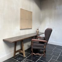 Early 18th Century Leather and Linnen French Wingchair - Image 4