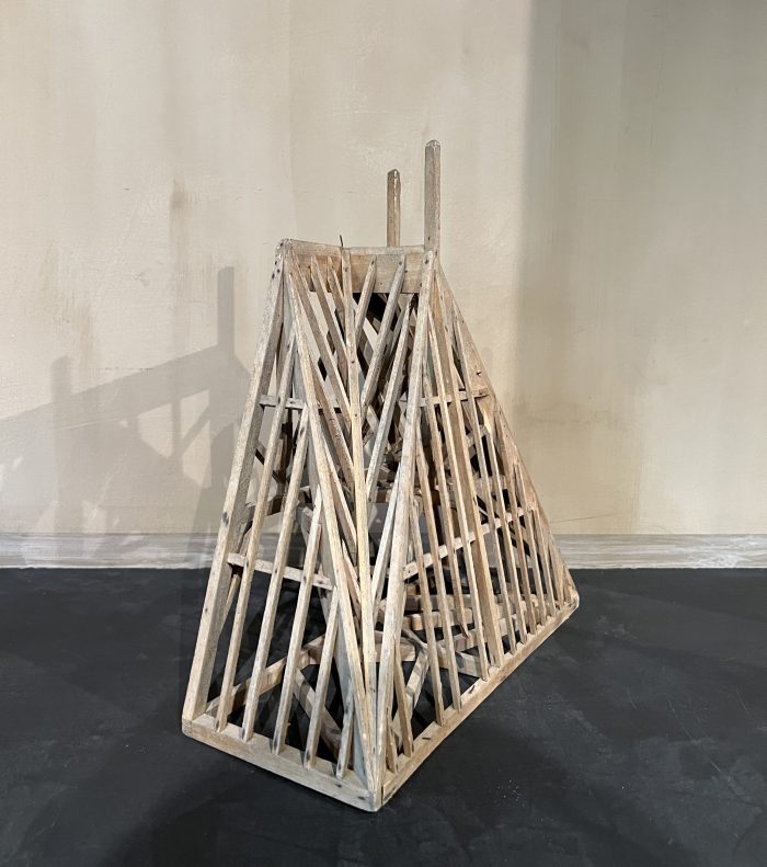 Set of 3 Piece de Maitrise, Architectural Roof models - Image 14