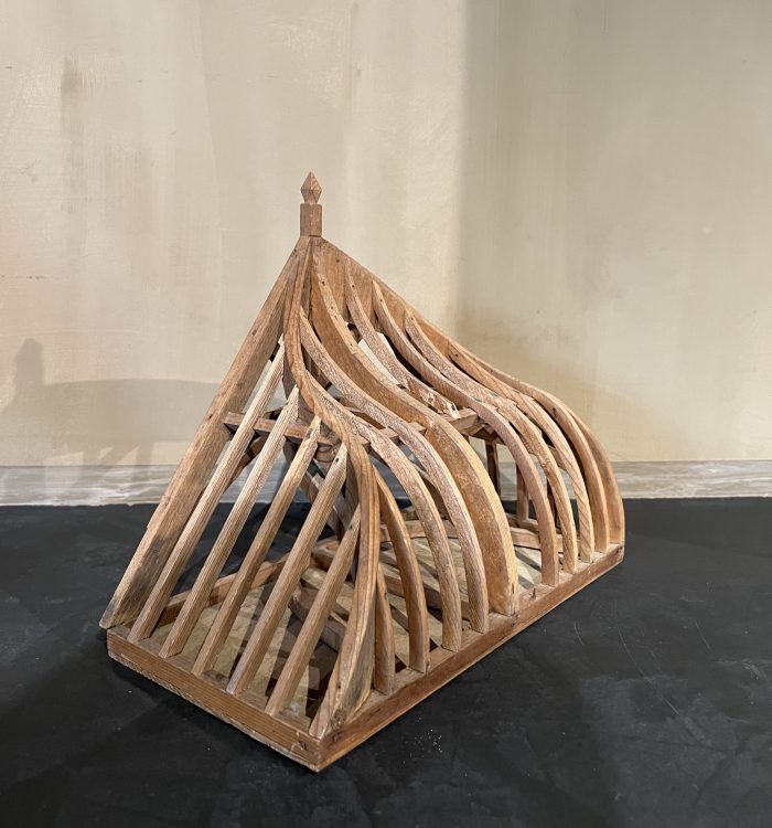 Set of 3 Piece de Maitrise, Architectural Roof models - Image 21