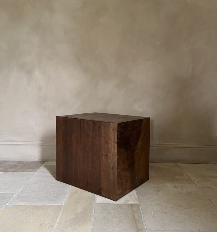 Large Cube Sidetable reclaimed Walnut - Image 2