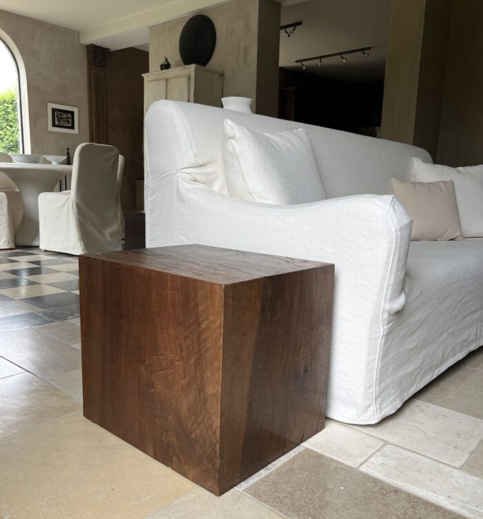 Large Cube Sidetable reclaimed Walnut - Image 4