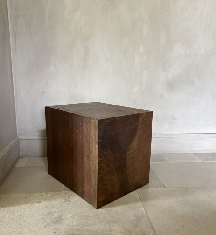 Large Cube Sidetable reclaimed Walnut - Image 5
