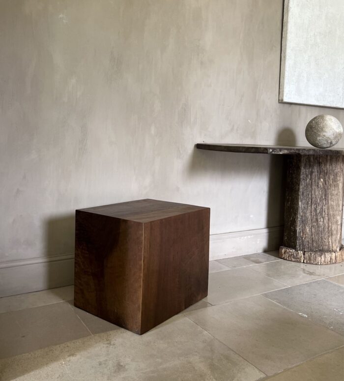 Large Cube Sidetable reclaimed Walnut - Image 7