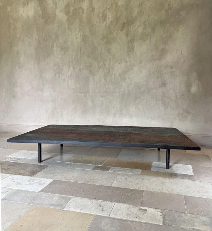 Luna Coffeetable with Reclaimed Chestnut and Marbleplaster - Image 4