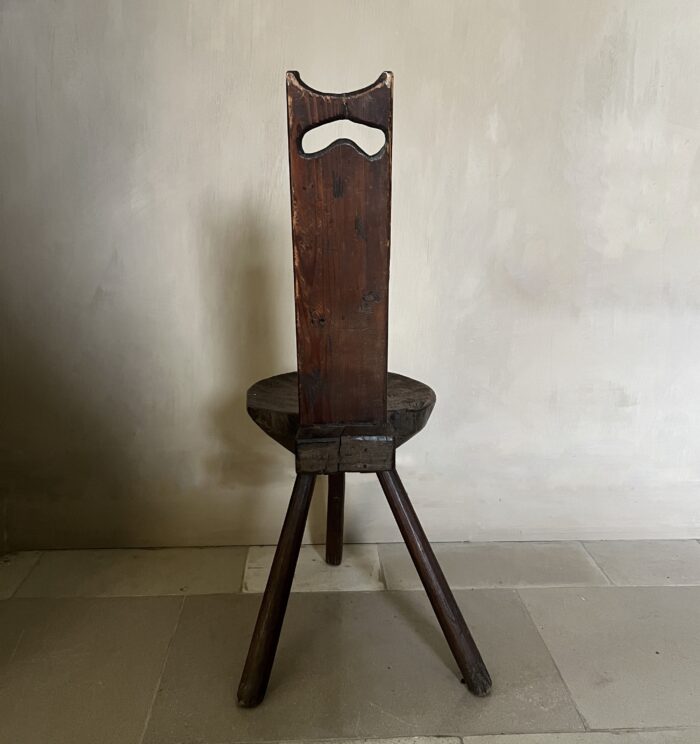 Brutalist Primitive 19th century milking stool - Image 8
