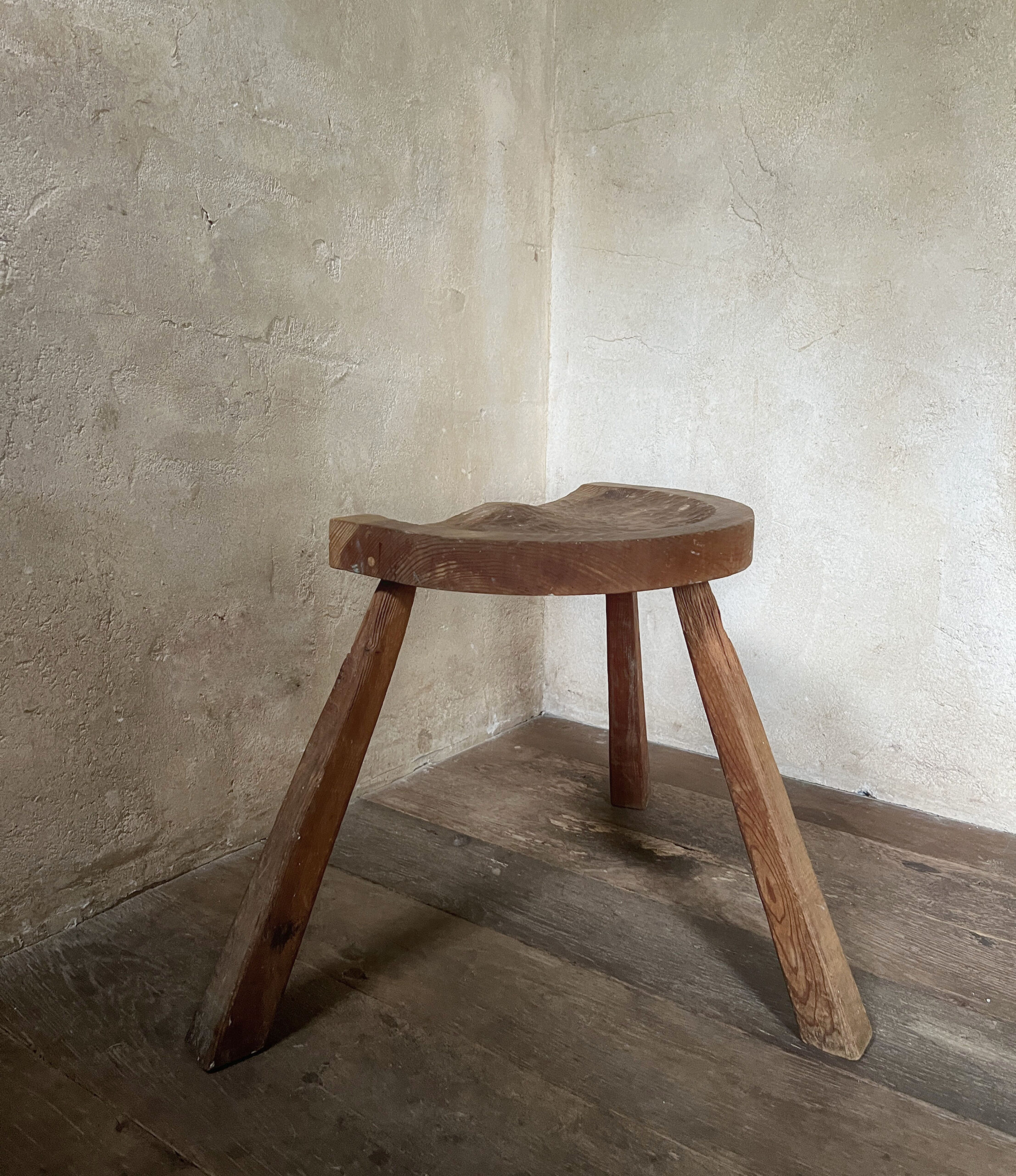 Midcentury primitive stool - Image 3