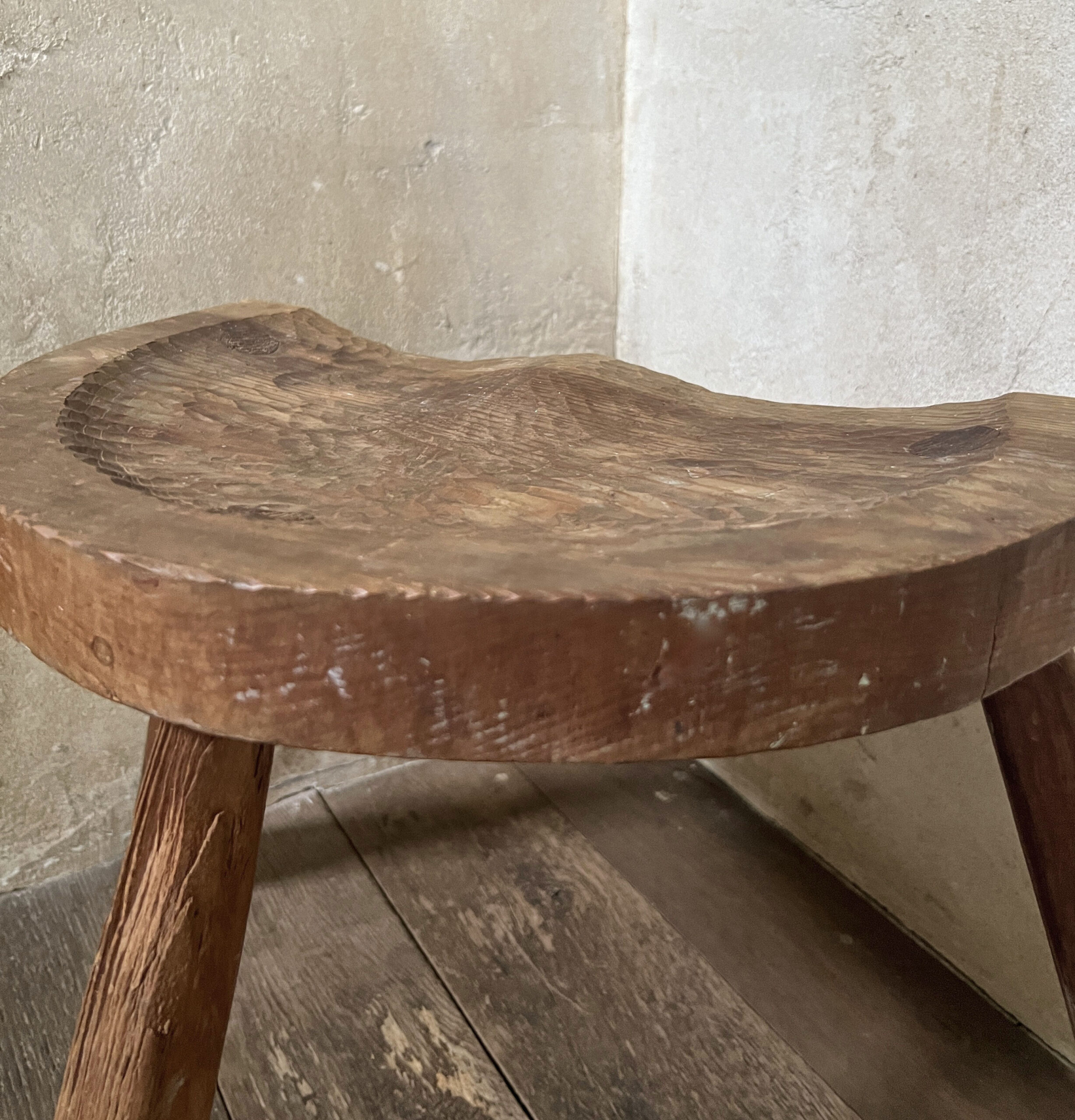Midcentury primitive stool - Image 7
