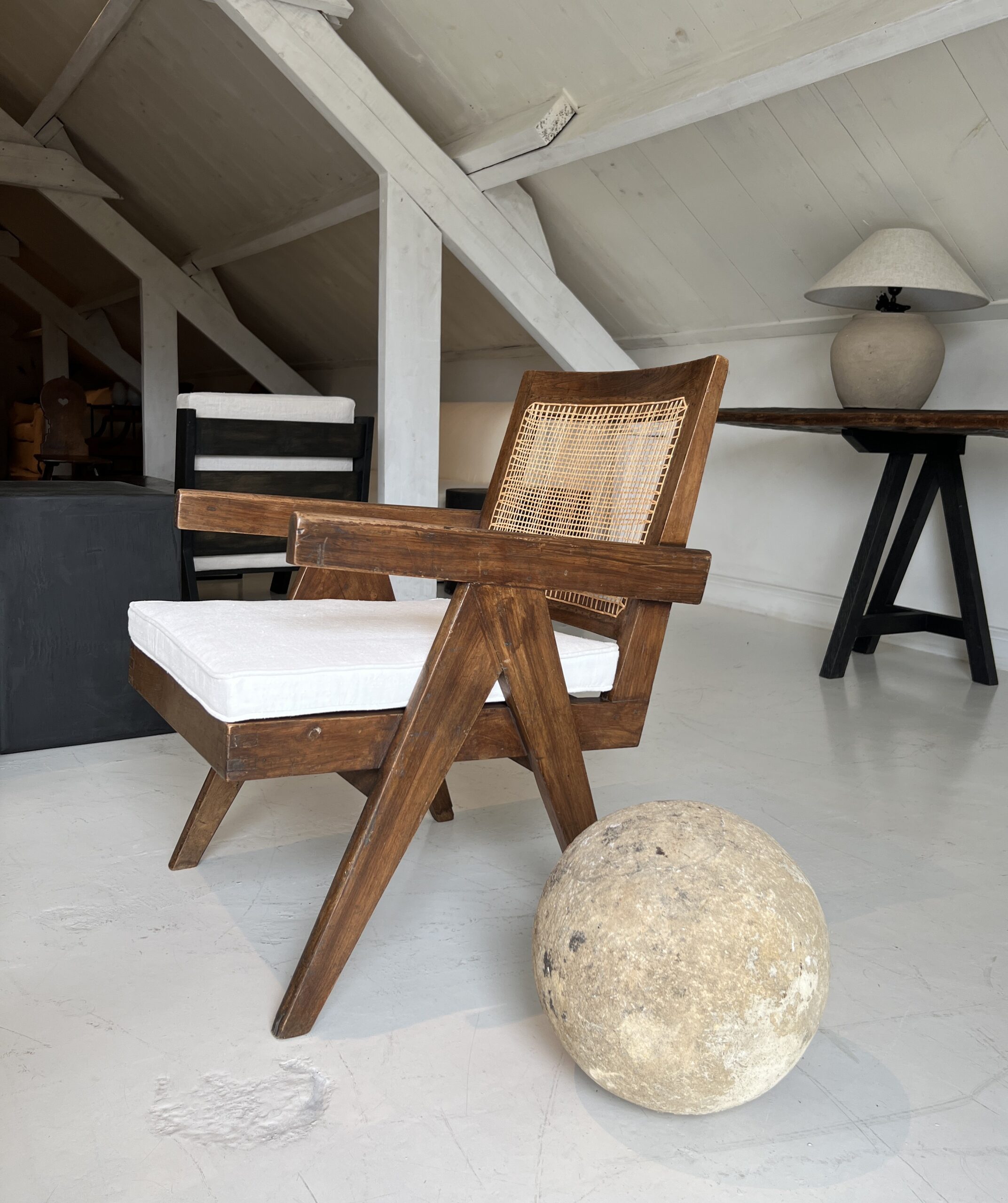 Jeanneret Lounge Easy Chair - Image 10